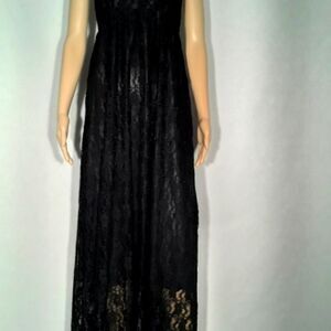 Miss Finch Lace Maxi Dress Size M Black Color Open Back